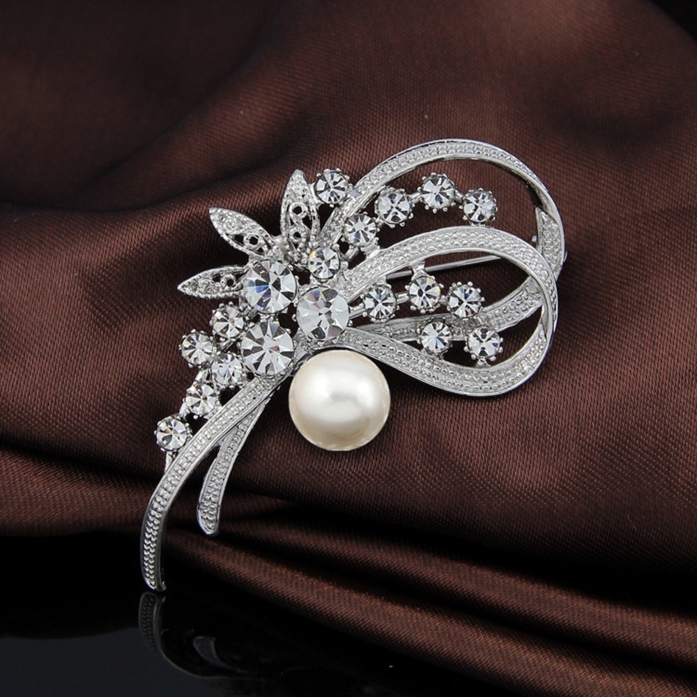 Silver Rhinestone and Pearl Brooch Pin